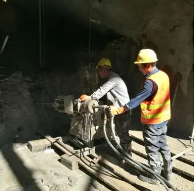 海西直辖水下抗分散灌浆料特点 水下不分散注浆料介绍